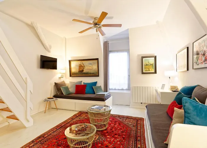 La Cathedrale De Sel * בטז-סור-מר